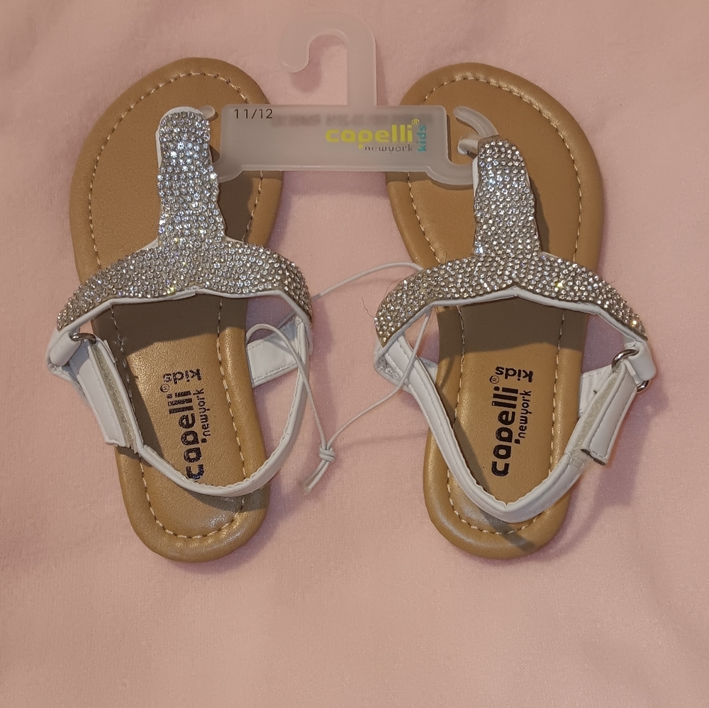 NWT Girls Rhinestone sandals - Picture 2 of 3